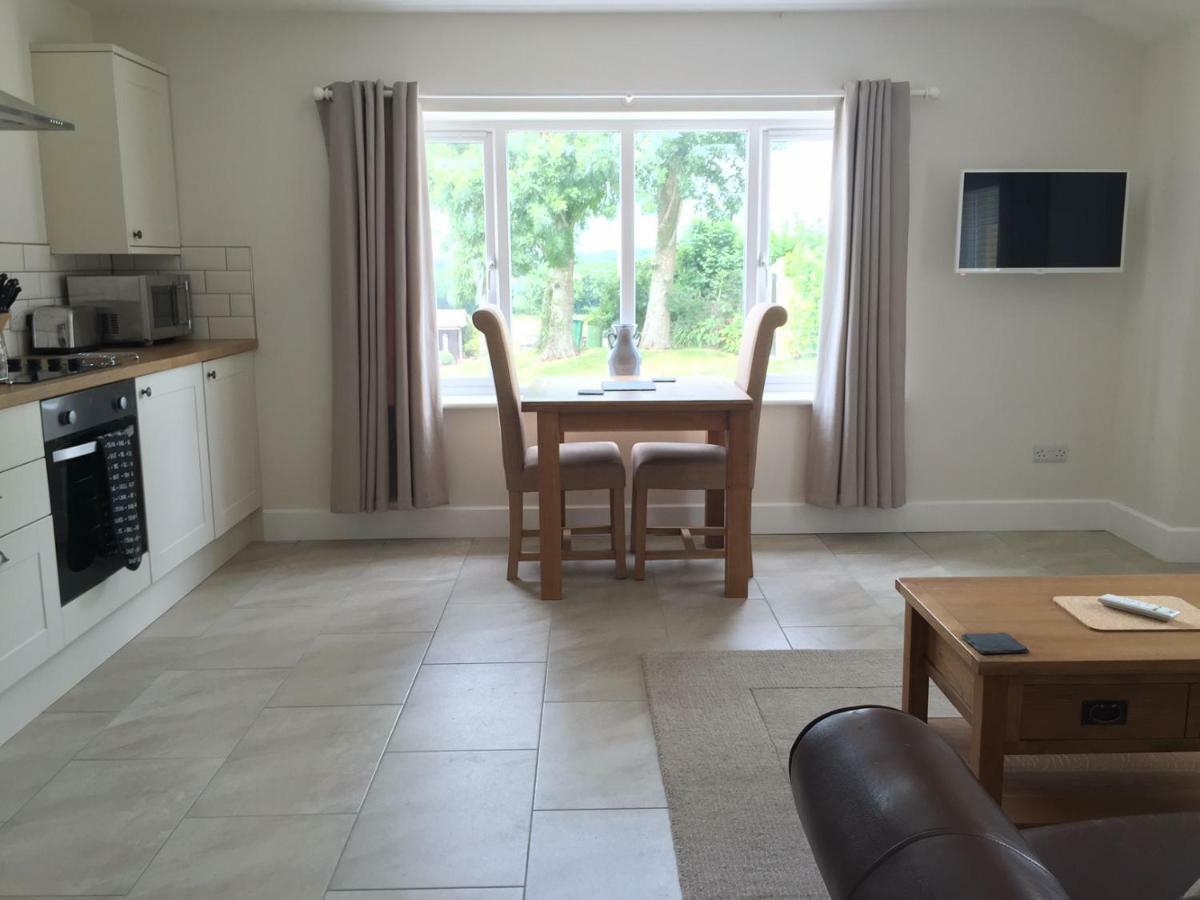 워딩 South Downs Rural Retreats 빌라 외부 사진