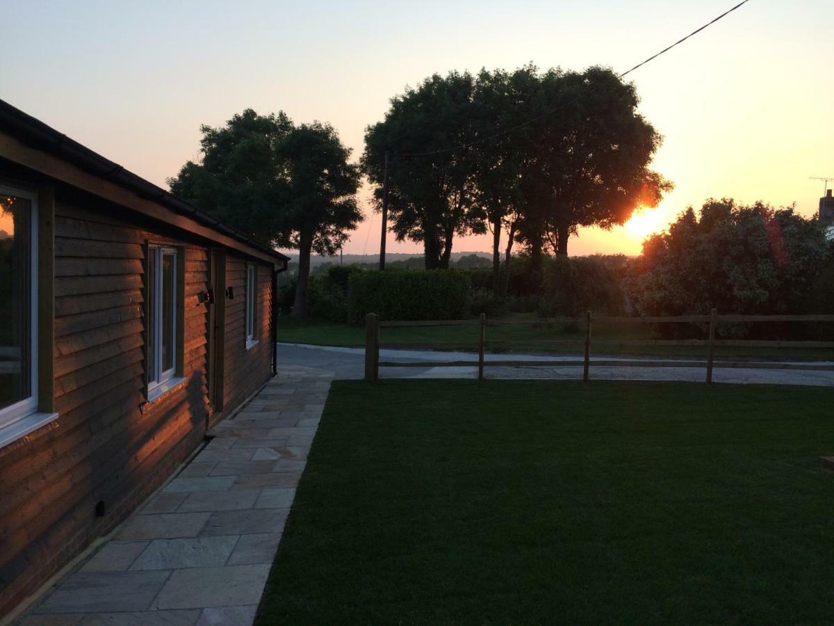 워딩 South Downs Rural Retreats 빌라 외부 사진